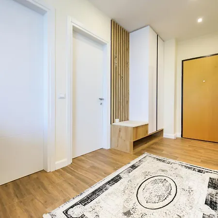 Bay View Balcony- Luxury With Free Parking * Avlonya