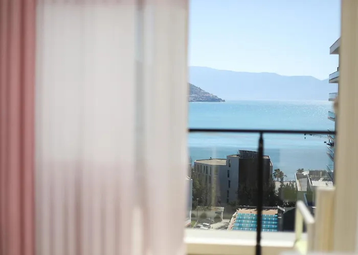 Bay View Balcony- Luxury With Free Parking Appartement